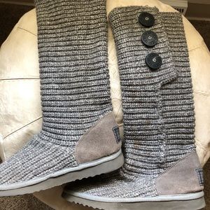 Sz 6 Knit UGGS